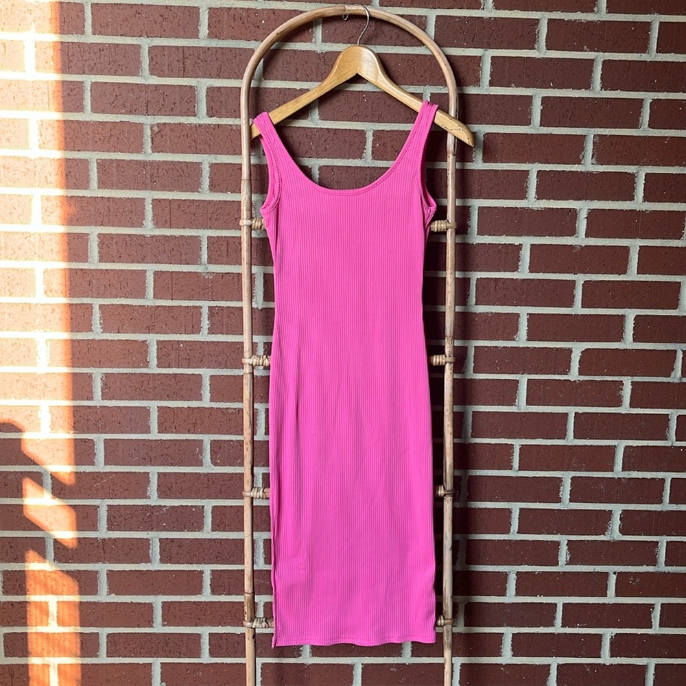 Pink Bodycon Midi Dress with Slit